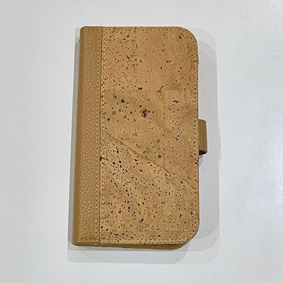 NEW Queork iPhone 11 6.1 Wallet Cell Phone Case Cork Folio Vegan Leather Magnet - Picture 4 of 10